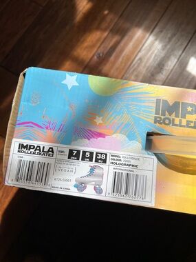Impala Holographic Roller Skates - White/Iridescent (Size 7 USA)
